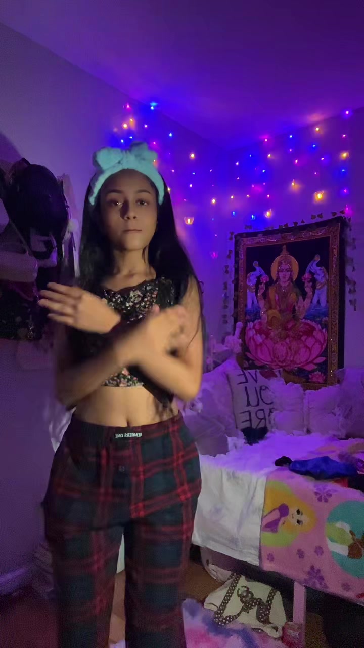 @🇬🇾🌺 𝕷𝖎𝖑 𝕸𝖊𝖑 🌺🇬🇾