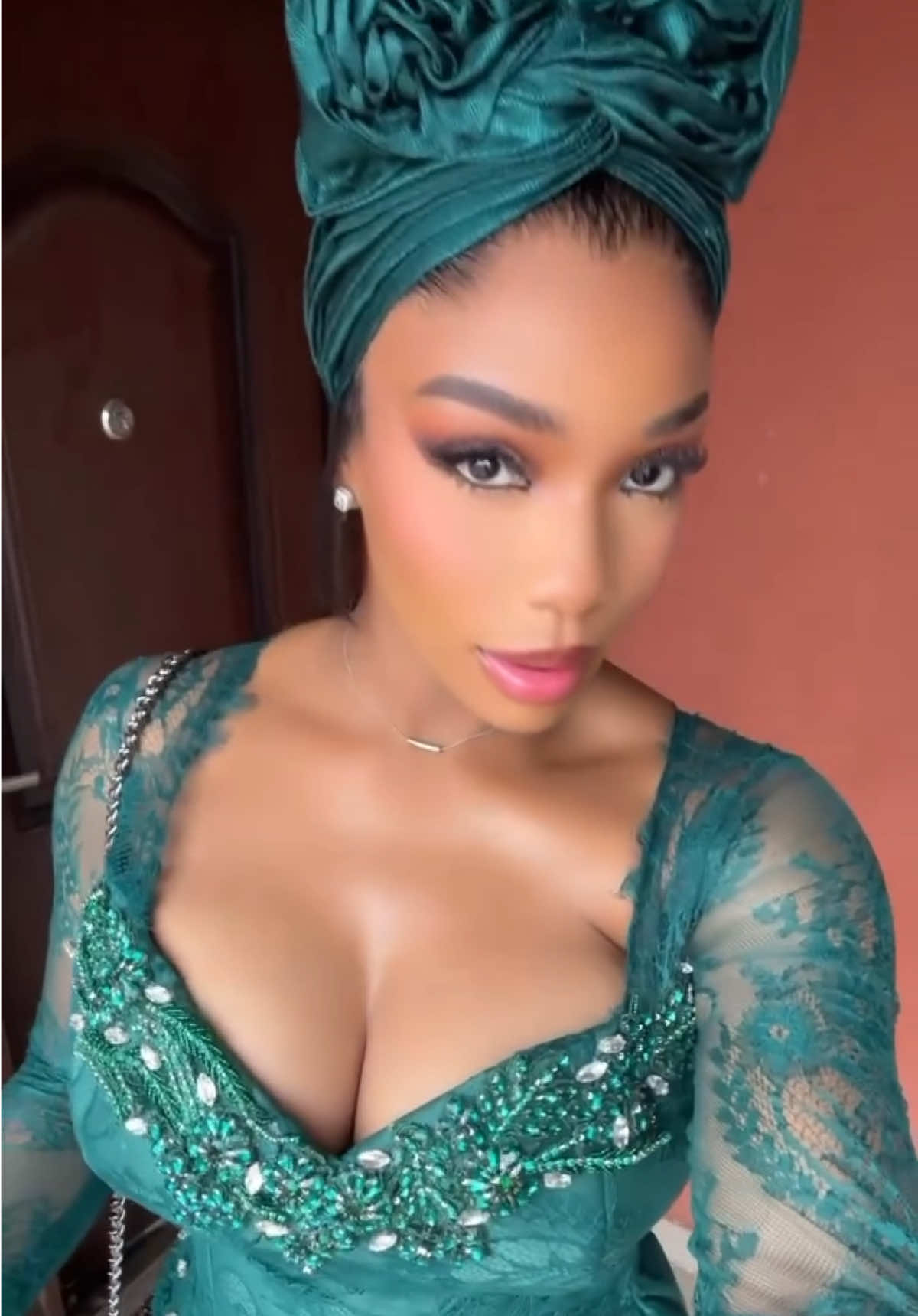 @Neche Official BBnaija S11 💛