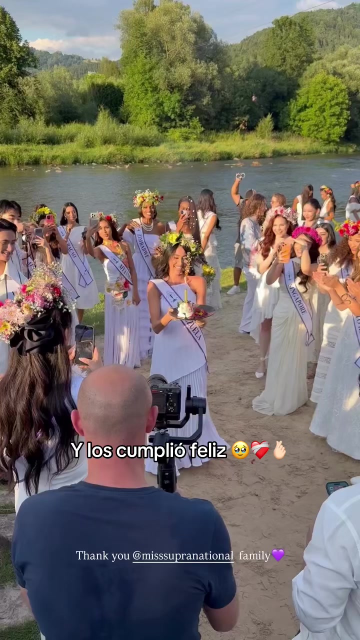 @Miss Venezuela 👑✨🤍