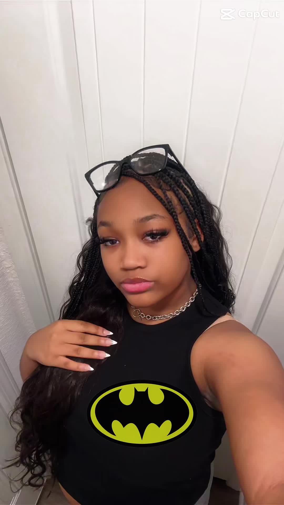 @theeziahmariee