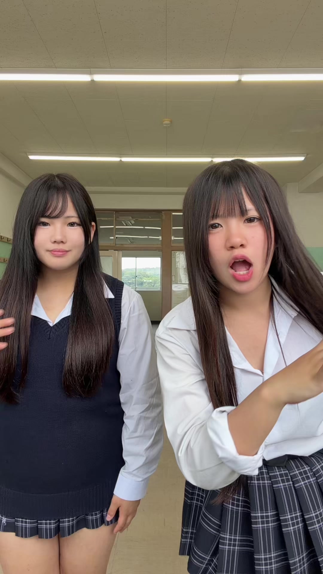 @アヤ