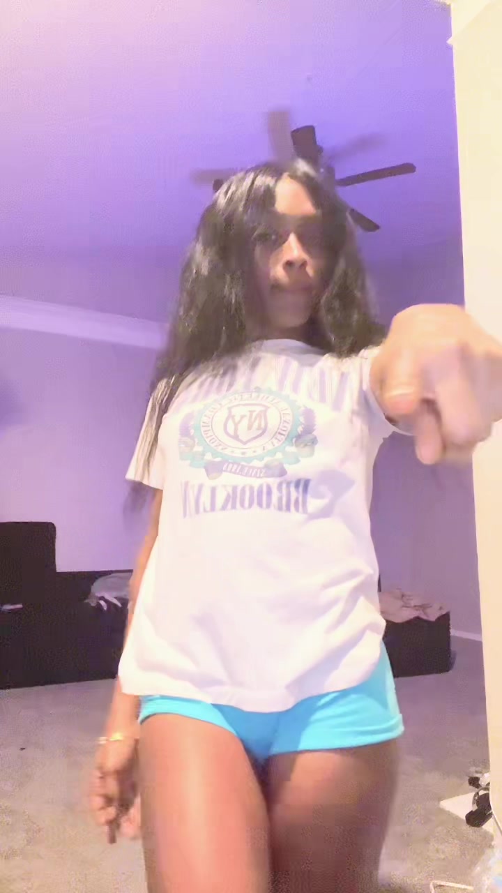 @Brenaagurlll