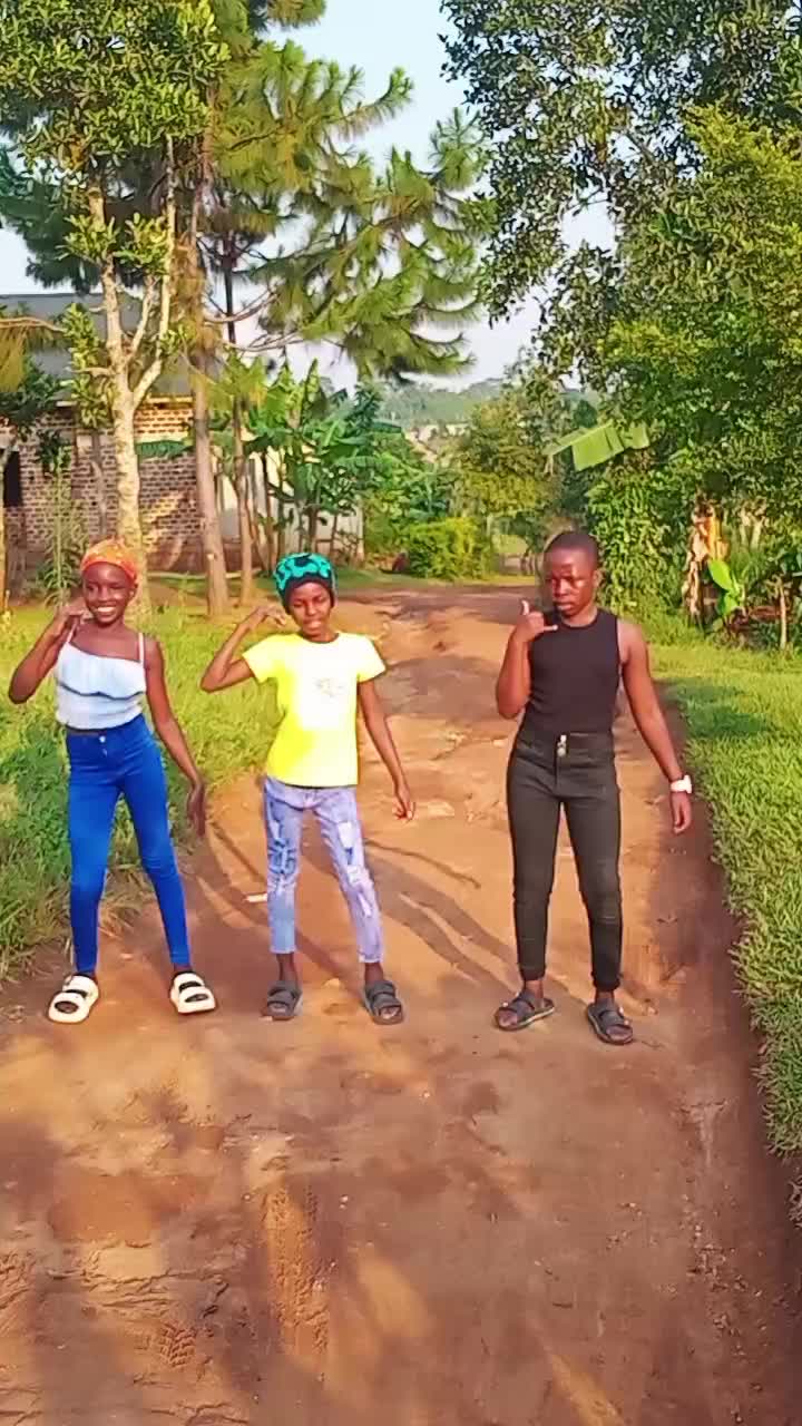 @👣Jalt🇺🇬