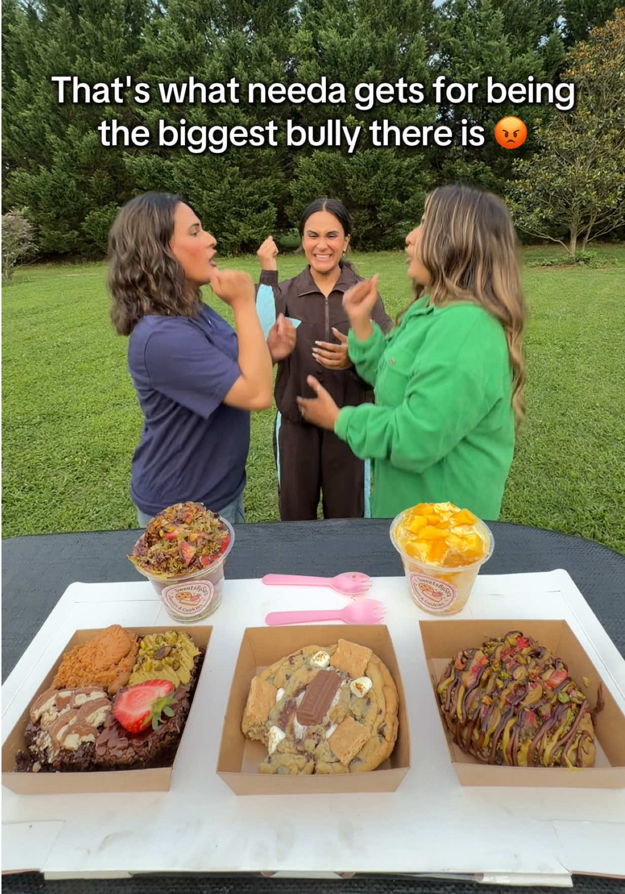 @Thesisterz