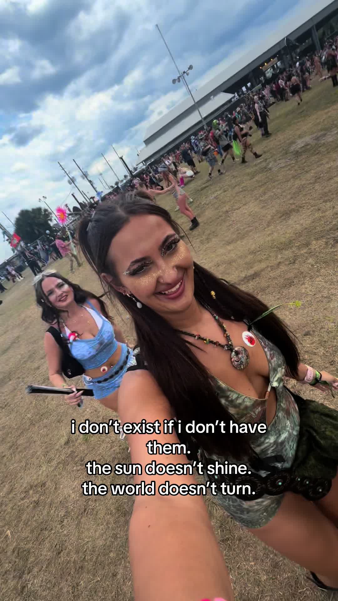 @Jules🪩☮️🦋🥂🫶🏼