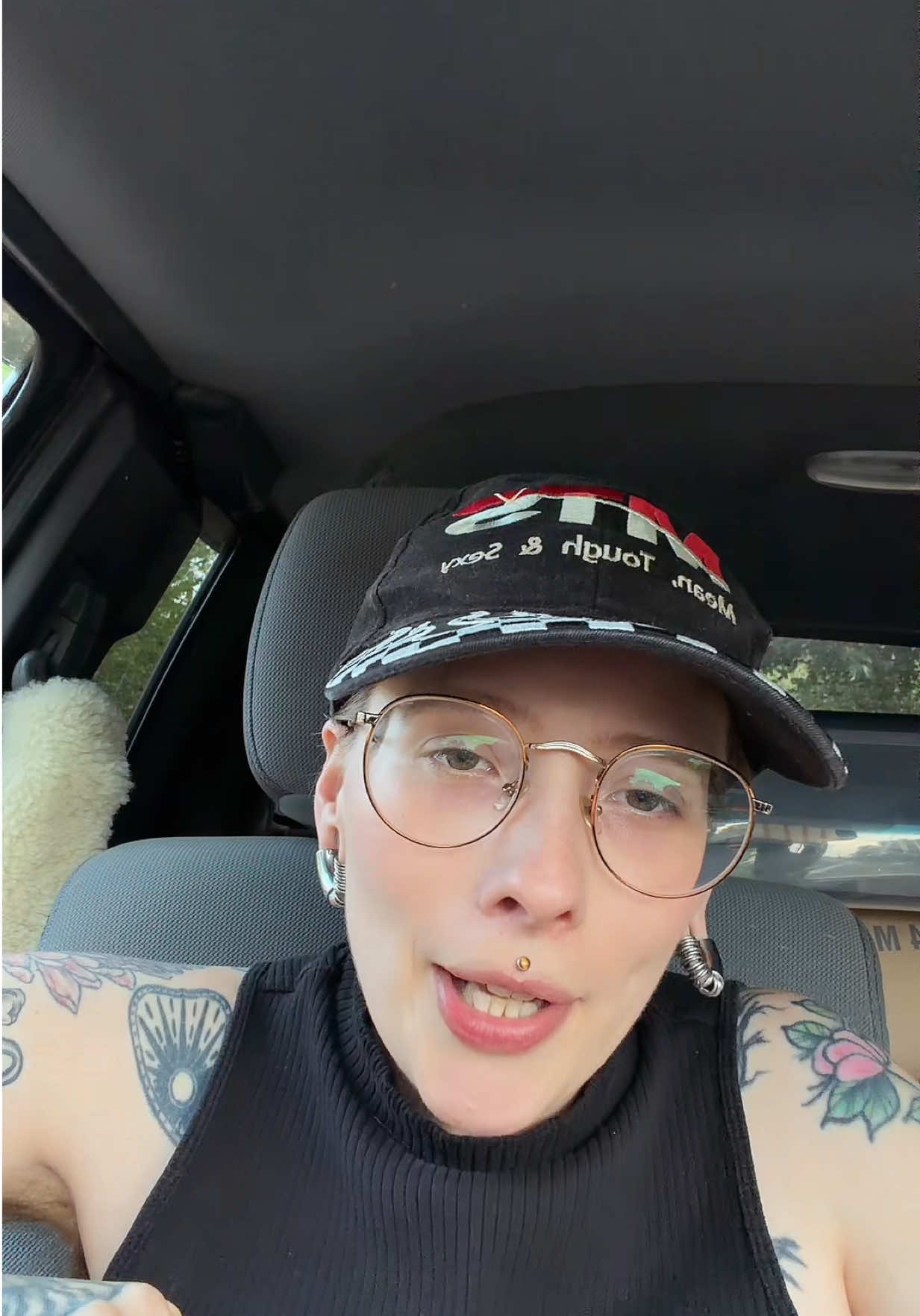 @ghostwives