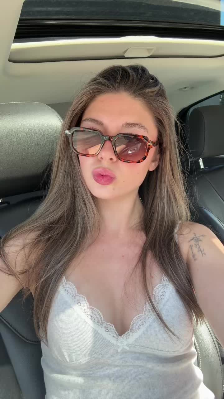 @ellieplumm