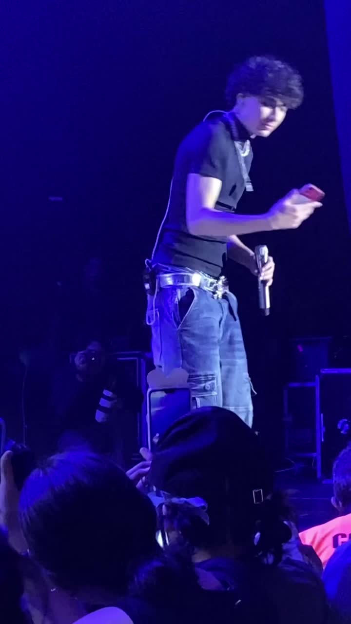 @pauuwtfff