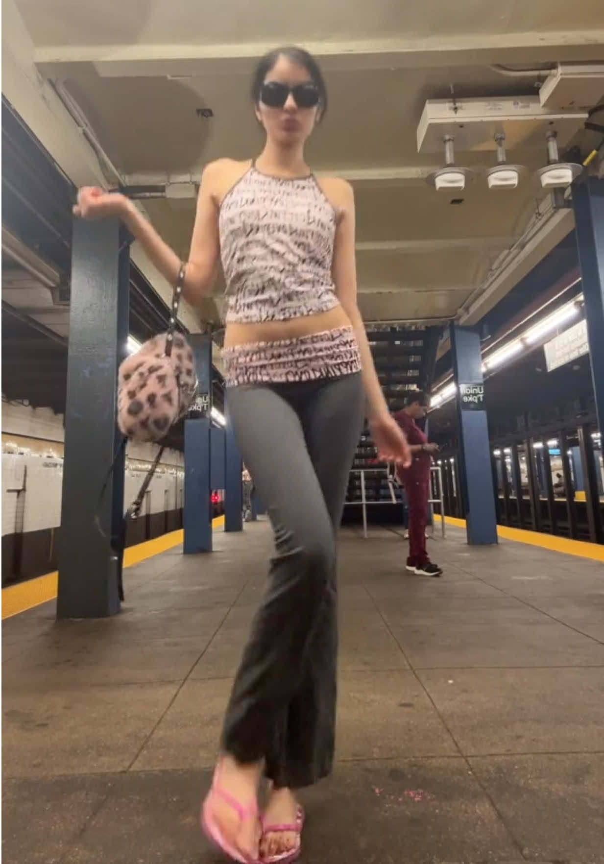 @𝐏𝐚𝐫𝐚𝐛𝐡𝐣𝐨𝐭🦒