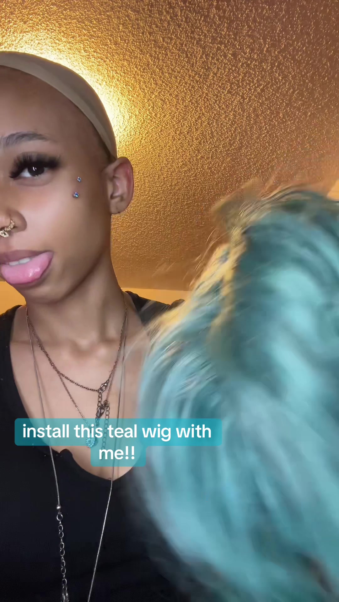@tiashairboutique
