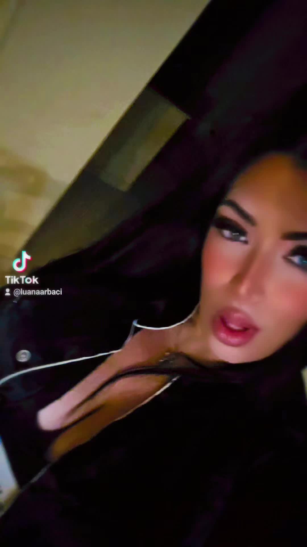 @𝓛.𝓐 🖤