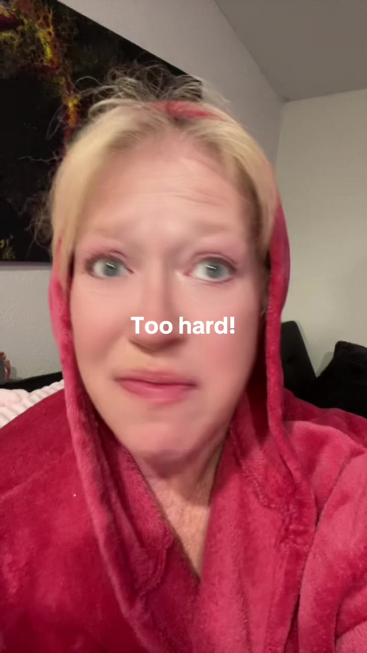 @Don&rsquo;t Laugh 🤭