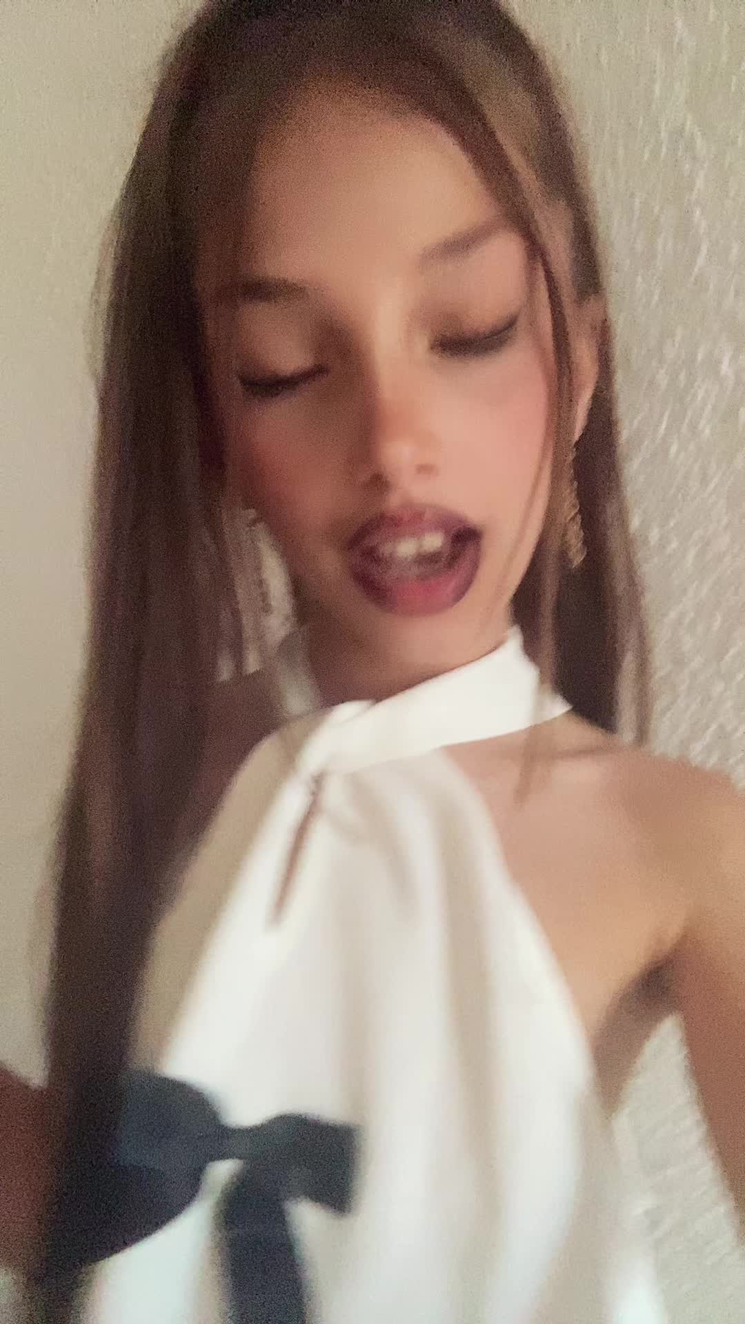 @Claudya🎀