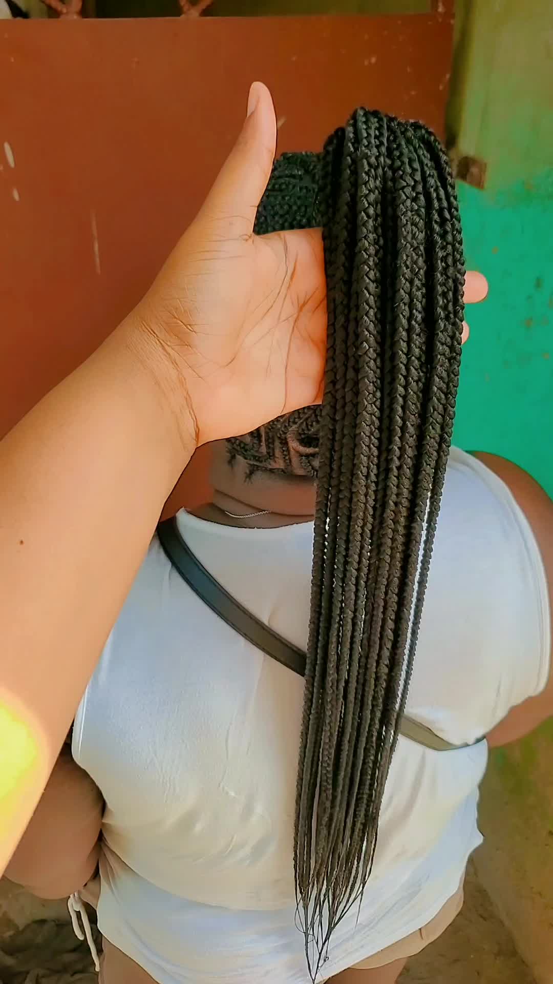 @Nesha's blessed hands🙌💇♀️