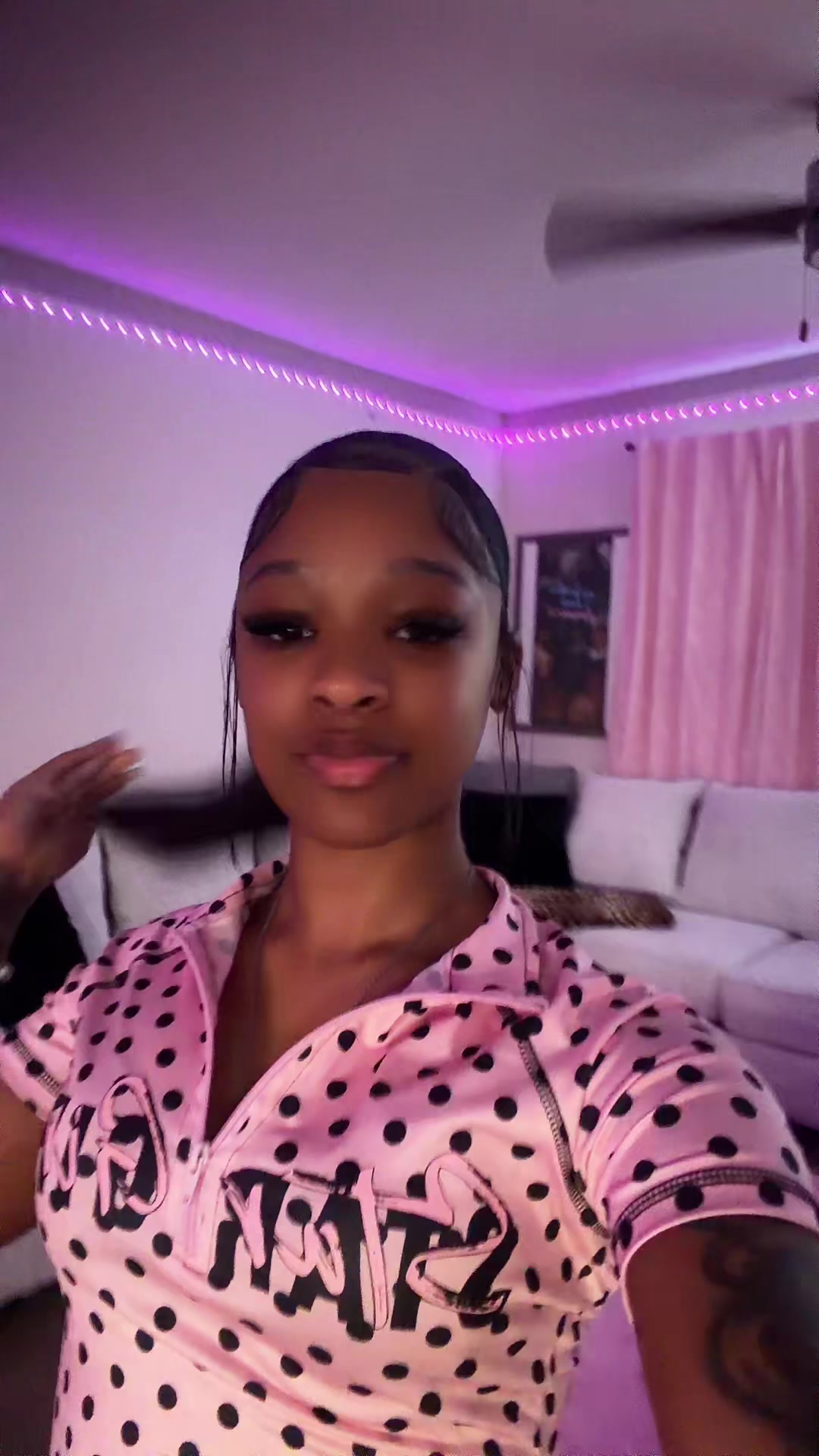 @prettyluhhkayy__