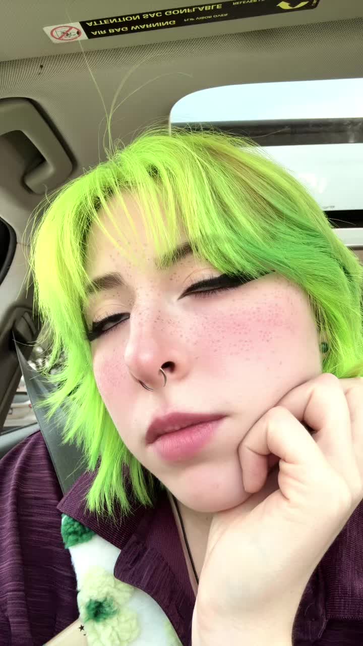 @impineapplegg