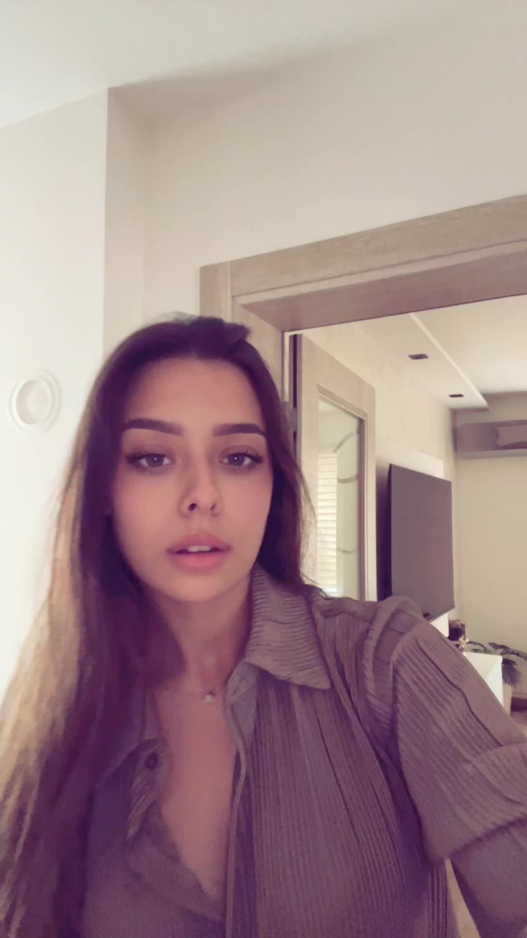 @elyyyjeee