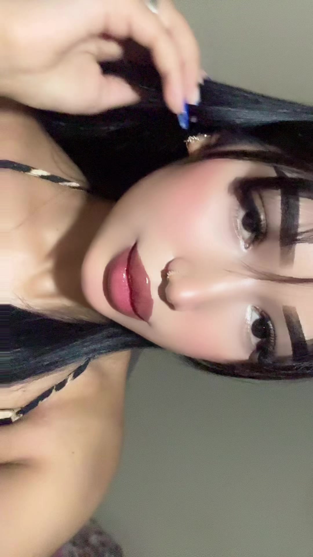 @🦋