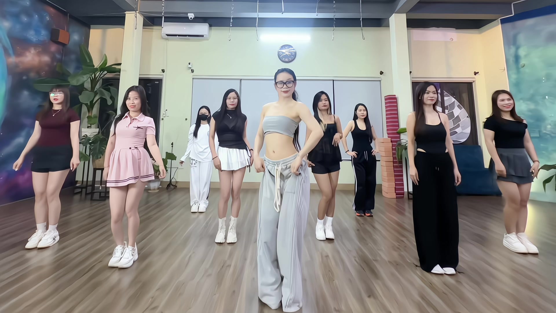 @Học nhảy cùng Poppy 🐰