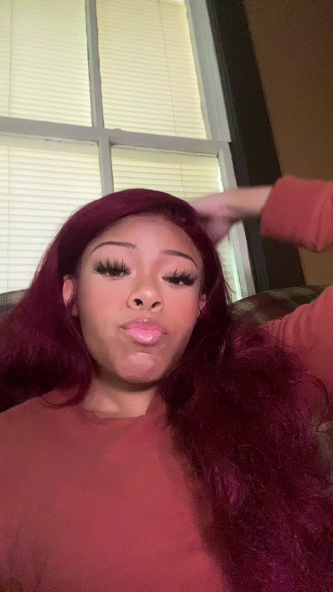@Neesha Dee