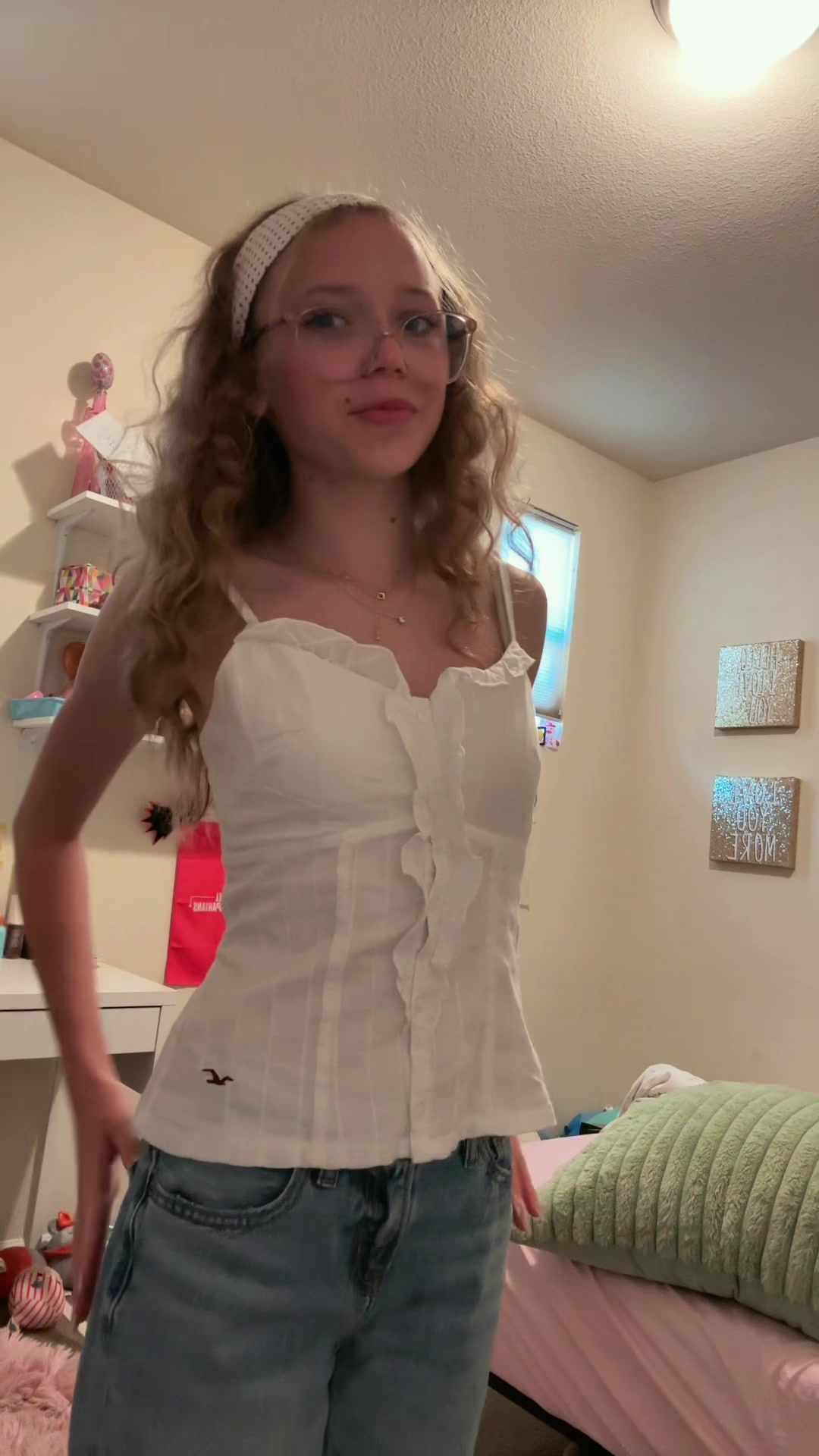 @⃟