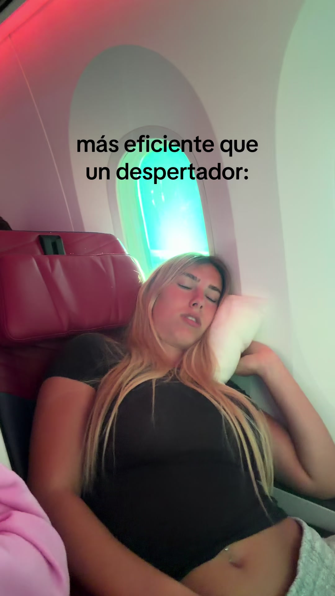 @✧₊⁺ vicky albino ✧₊⁺