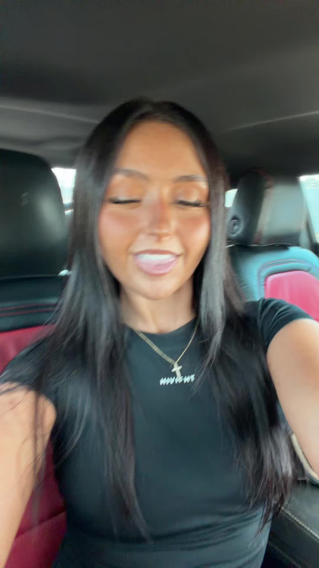 @Deanna 🌹
