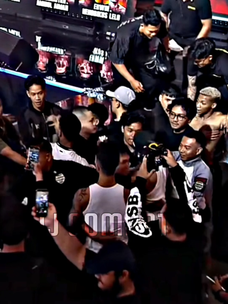 @JJ COMBAT