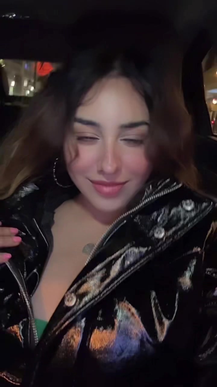 @Dee