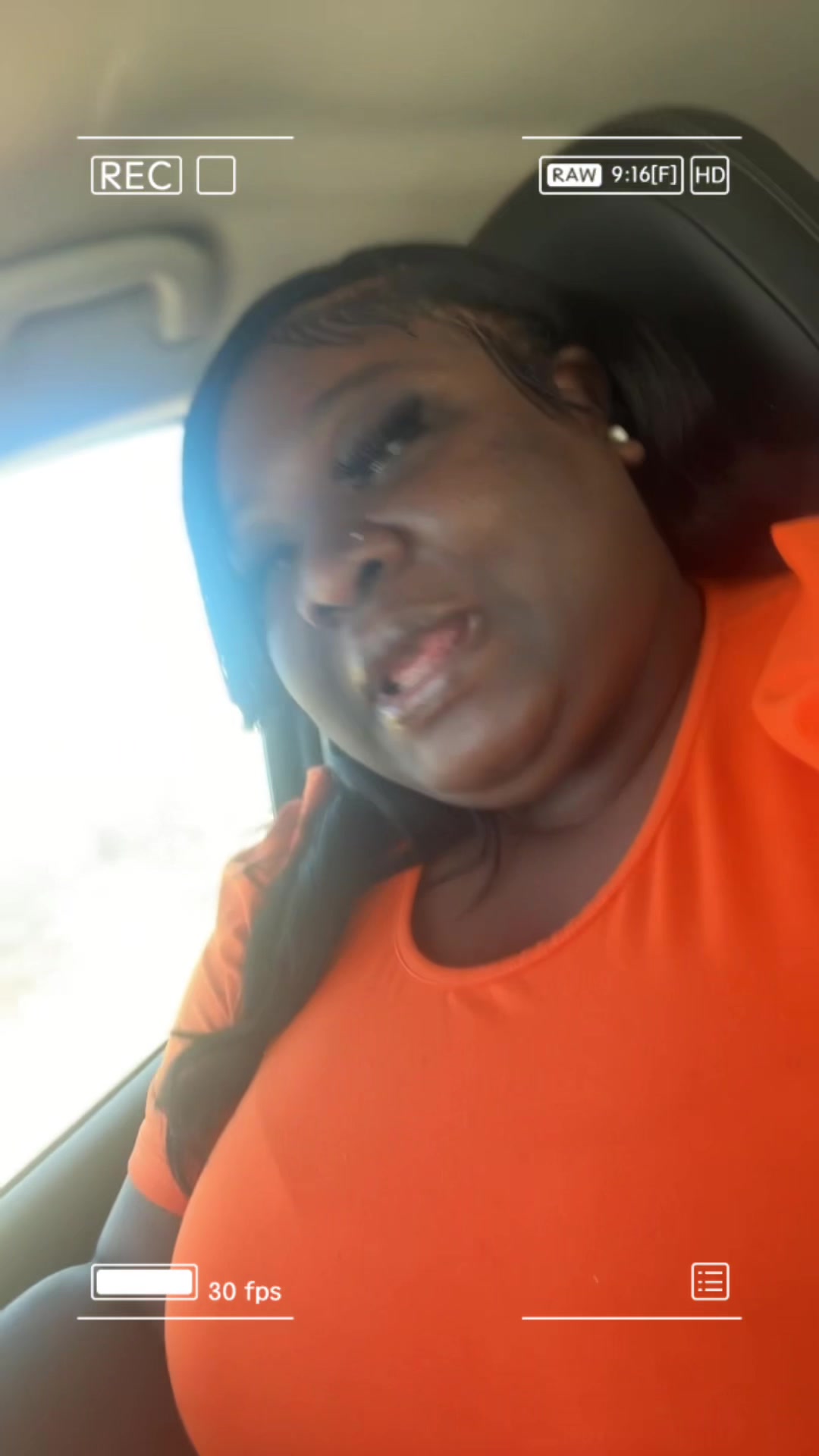 @Mzdeeandkingzmoment