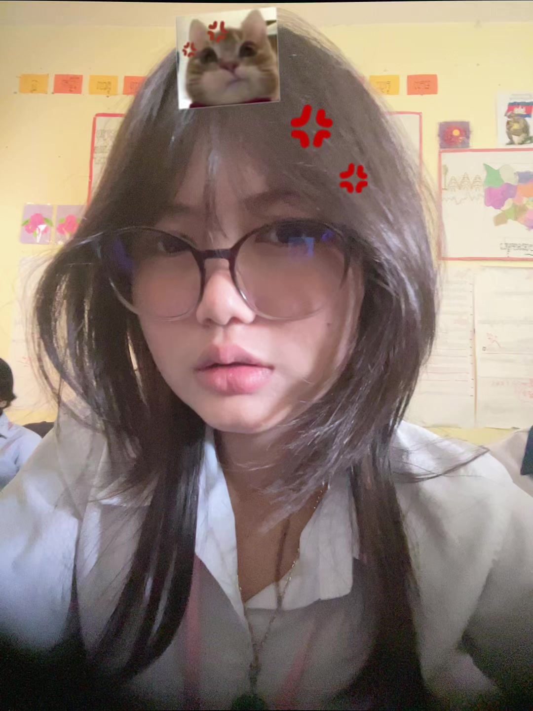 @លីហ្សា_ Liza 𝜗𝜚˚⋆