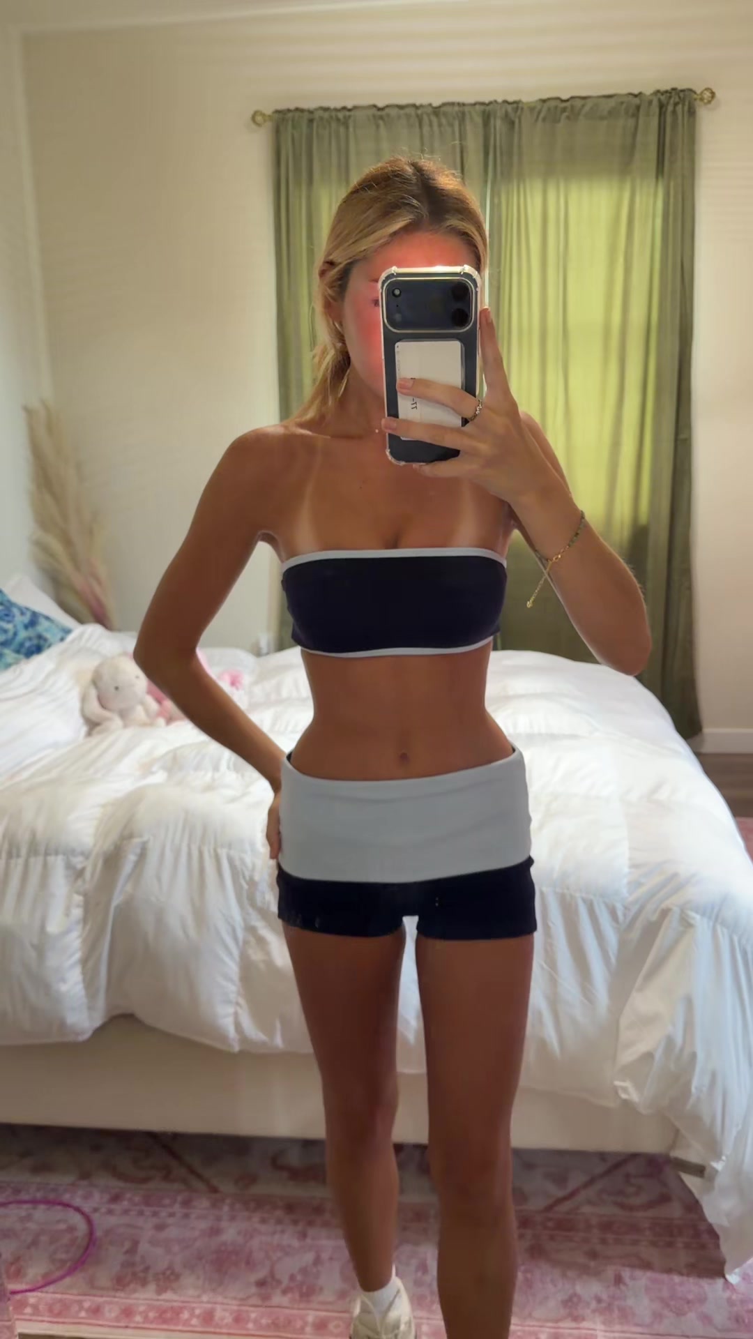@ameliakwebster