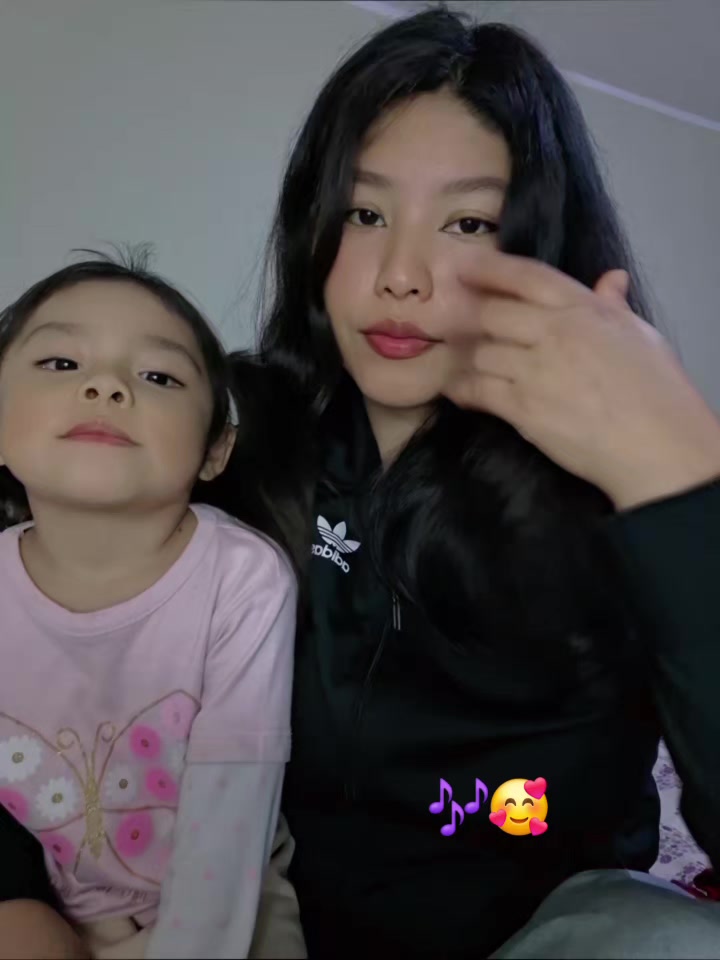 @Aby d' Briel ᥫ᭡