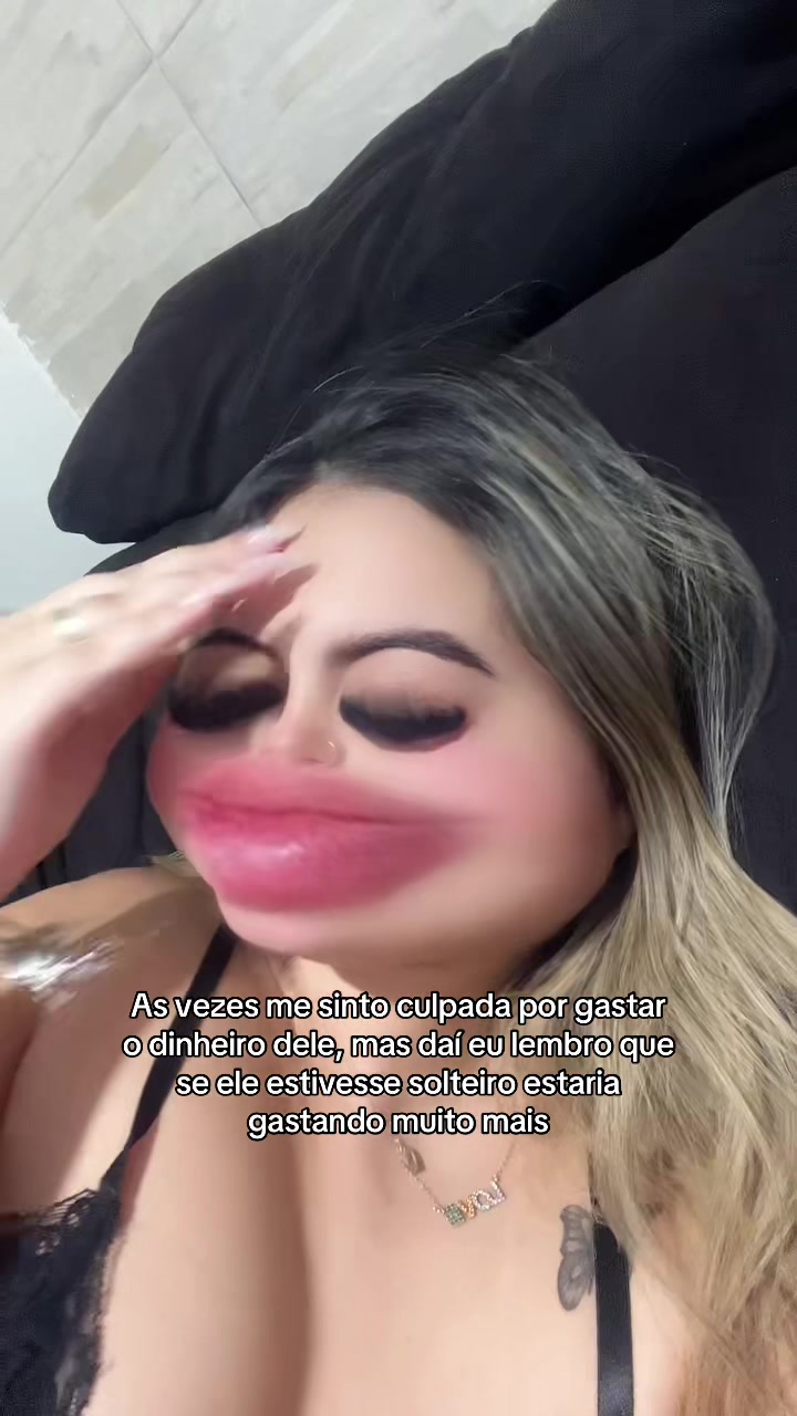 @Ana Júlia Mota