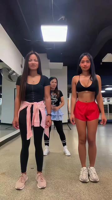 @_mayari_