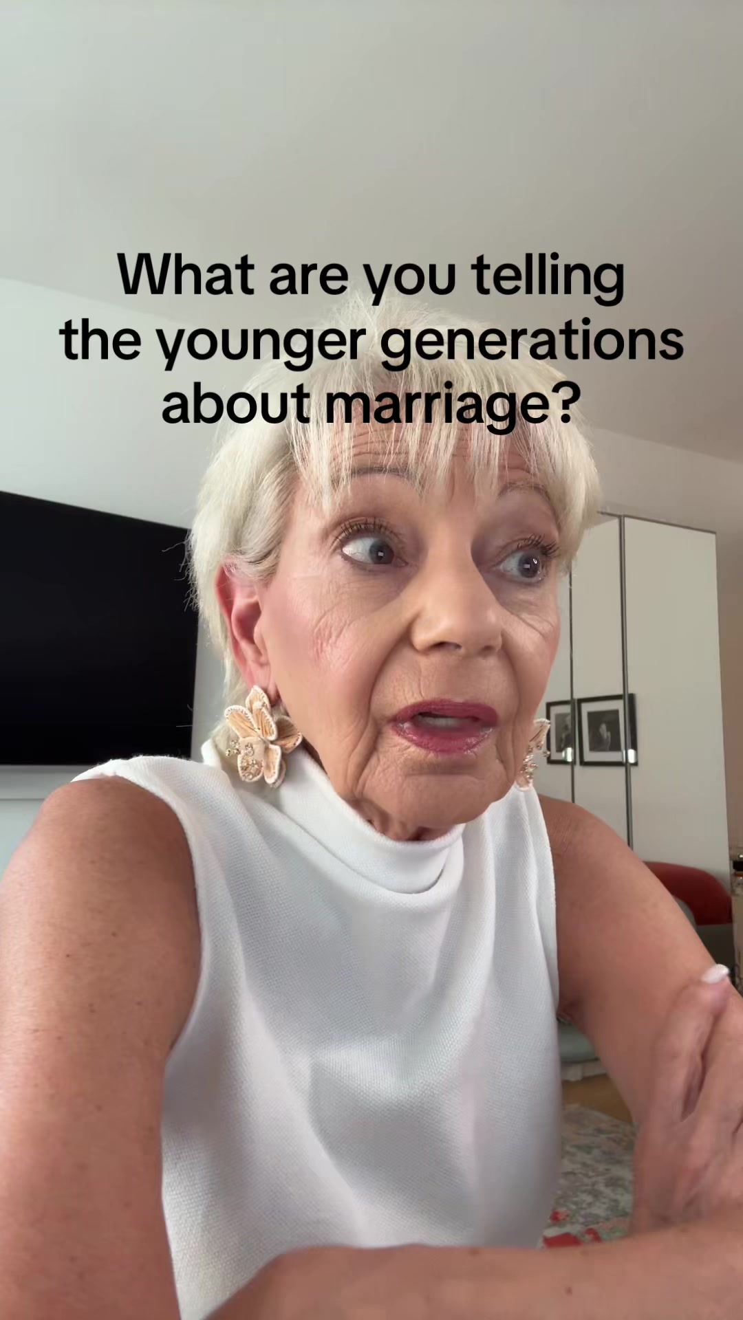 @Notes From A Barstool, UGC 60+