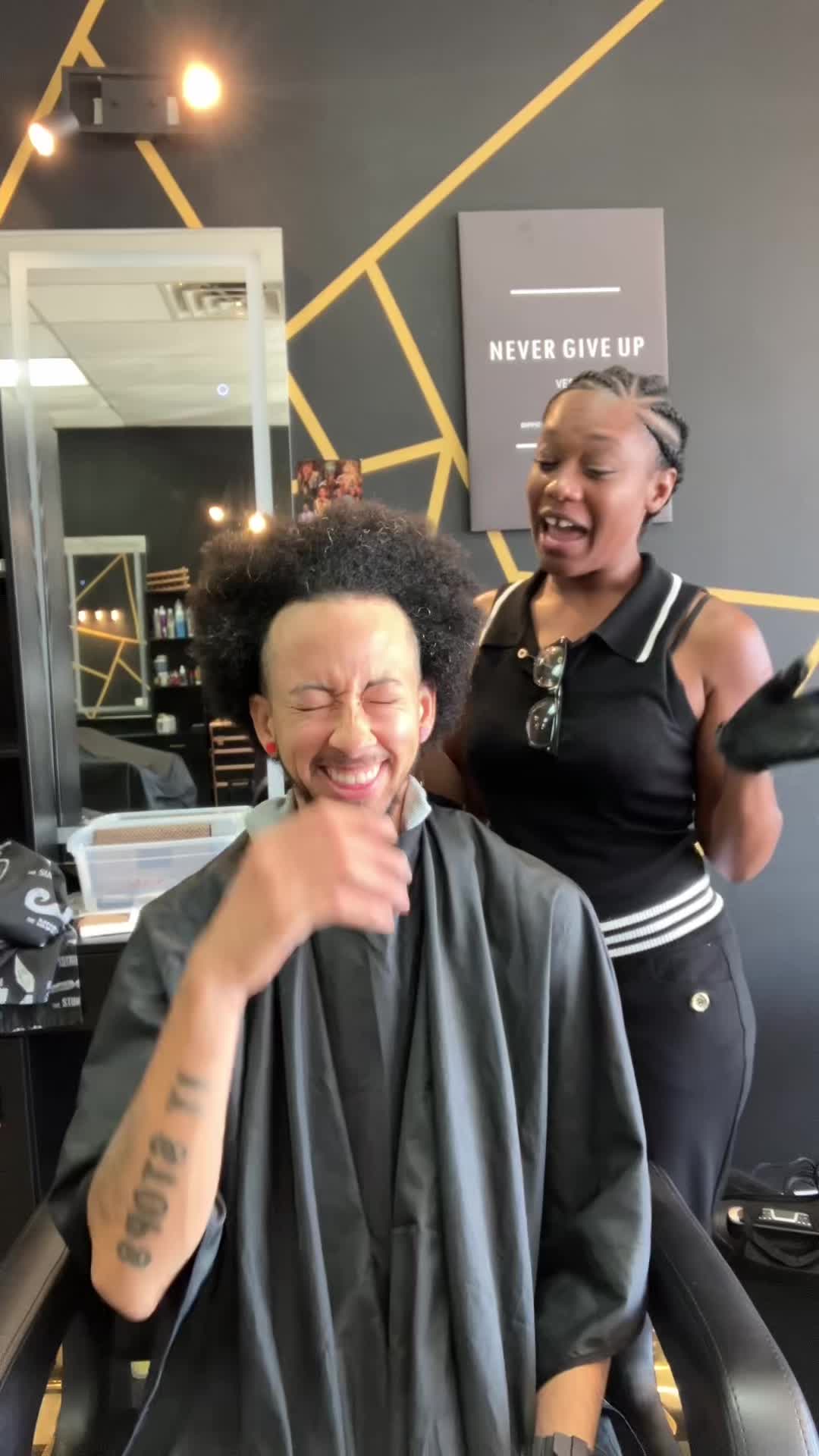 @Hairbykham