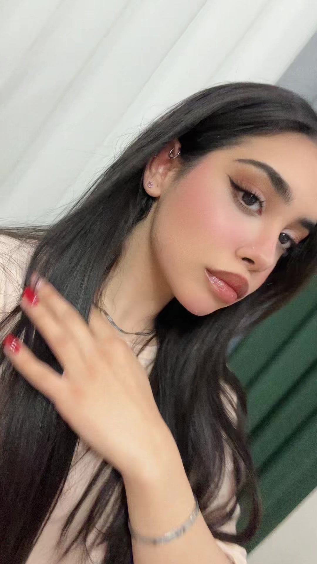 @tanaz
