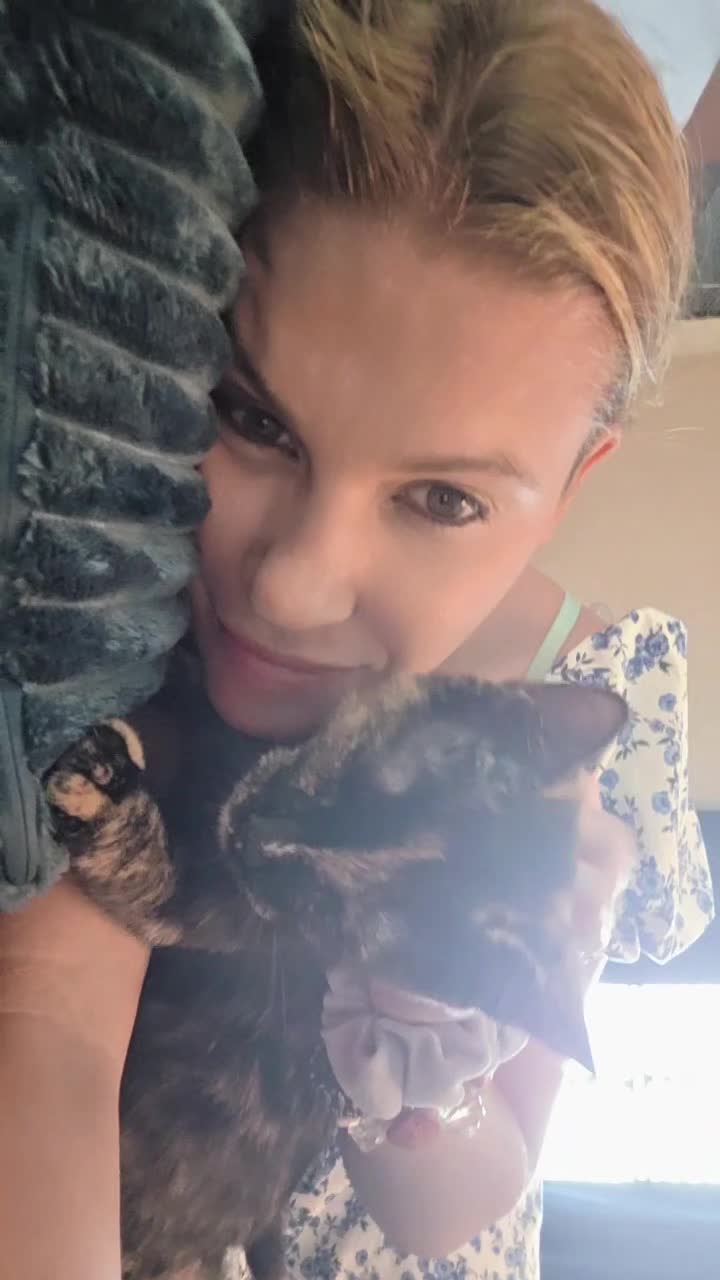 @𝙏𝙝𝙖𝙩_ConservativeQueen