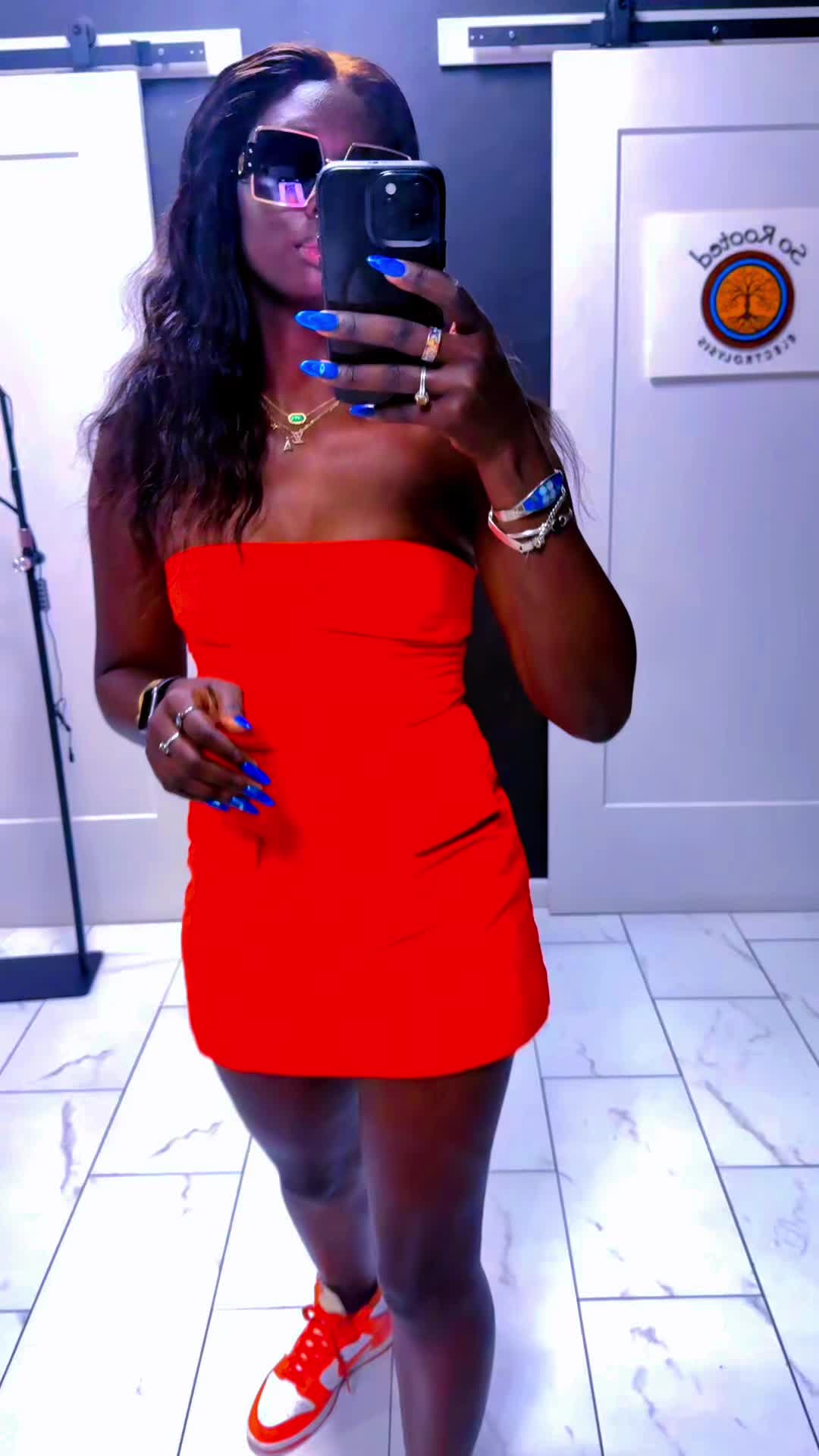 @Akou
