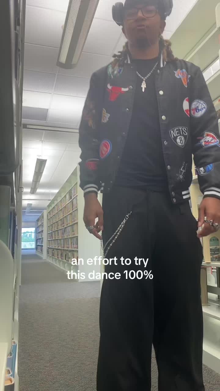 @whoz_twistann