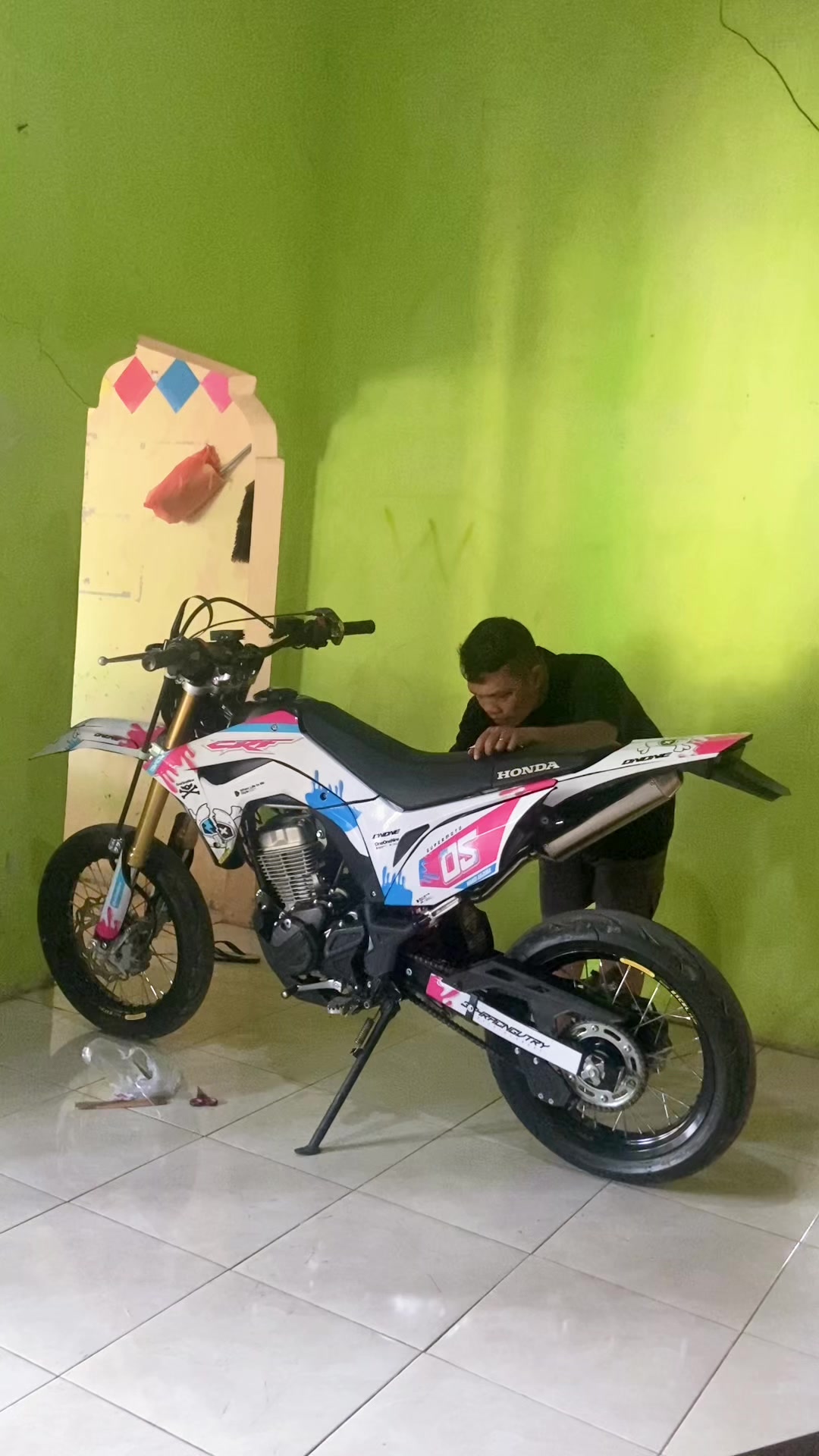 @Wandi Arjuna🤫