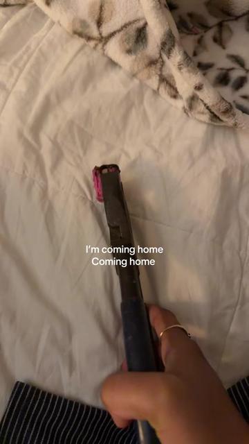 @￶
