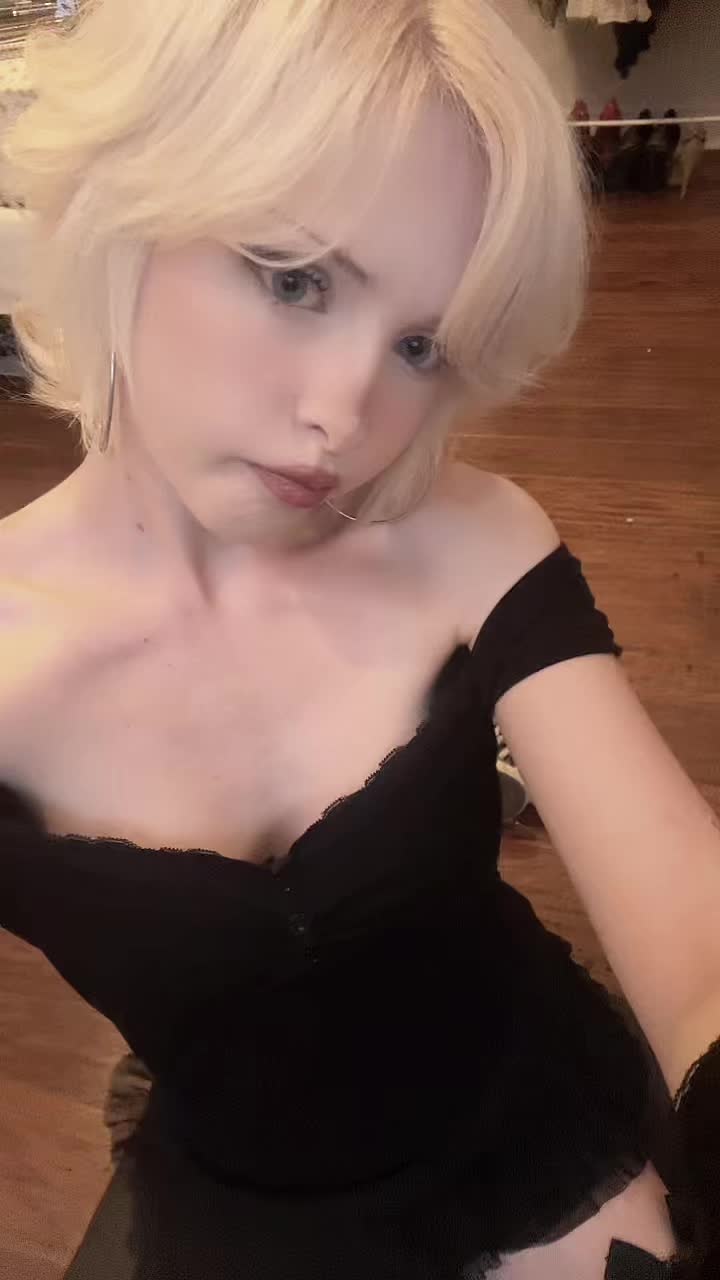 @moon