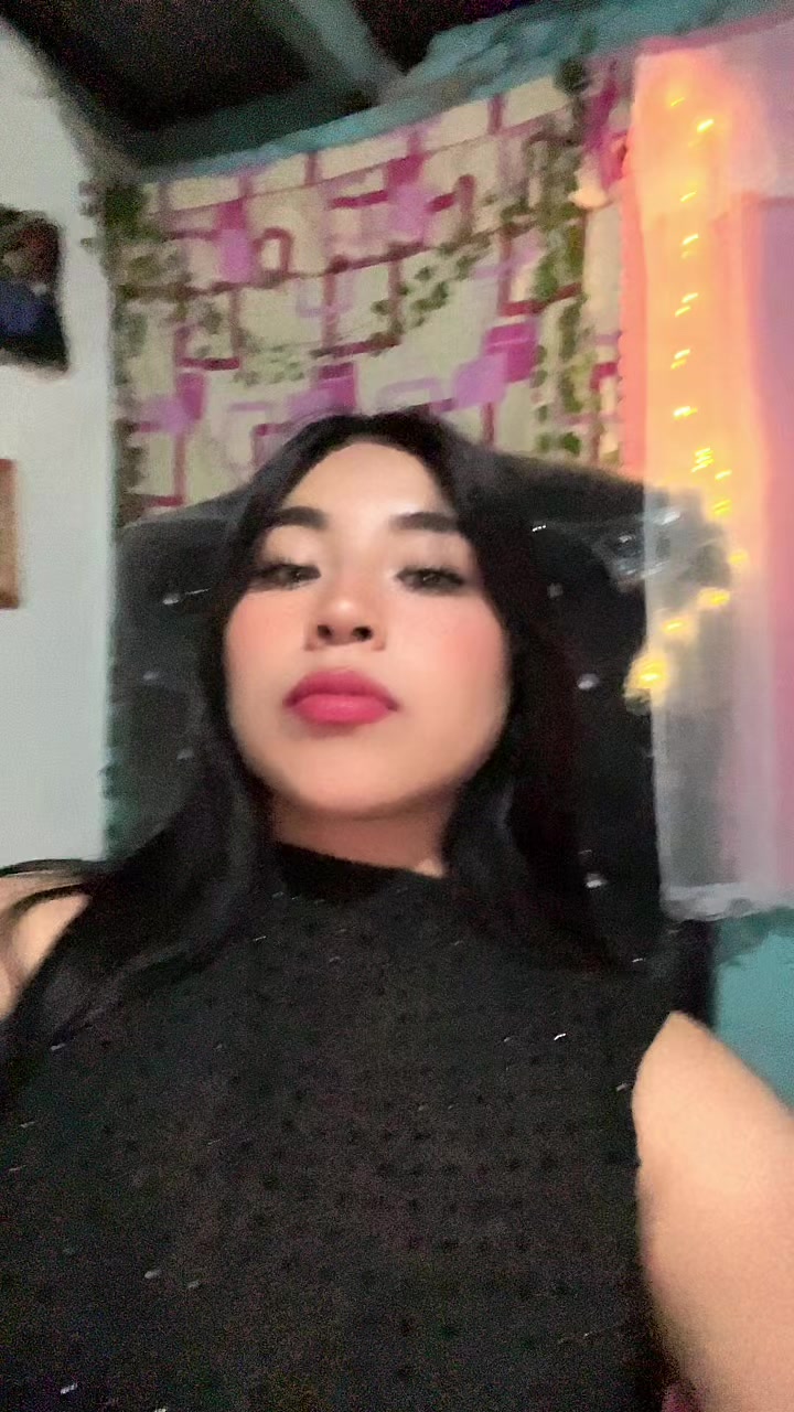 @oliviaarenaz
