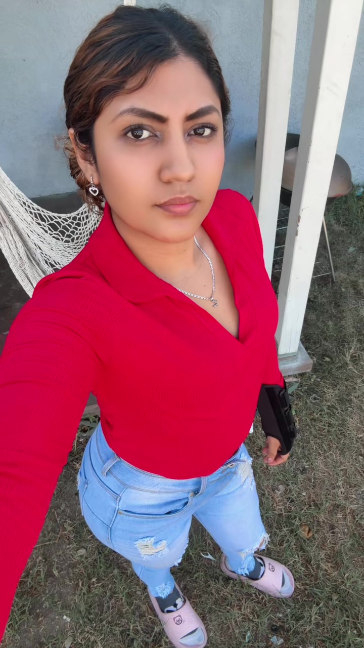 @Valentina morenita