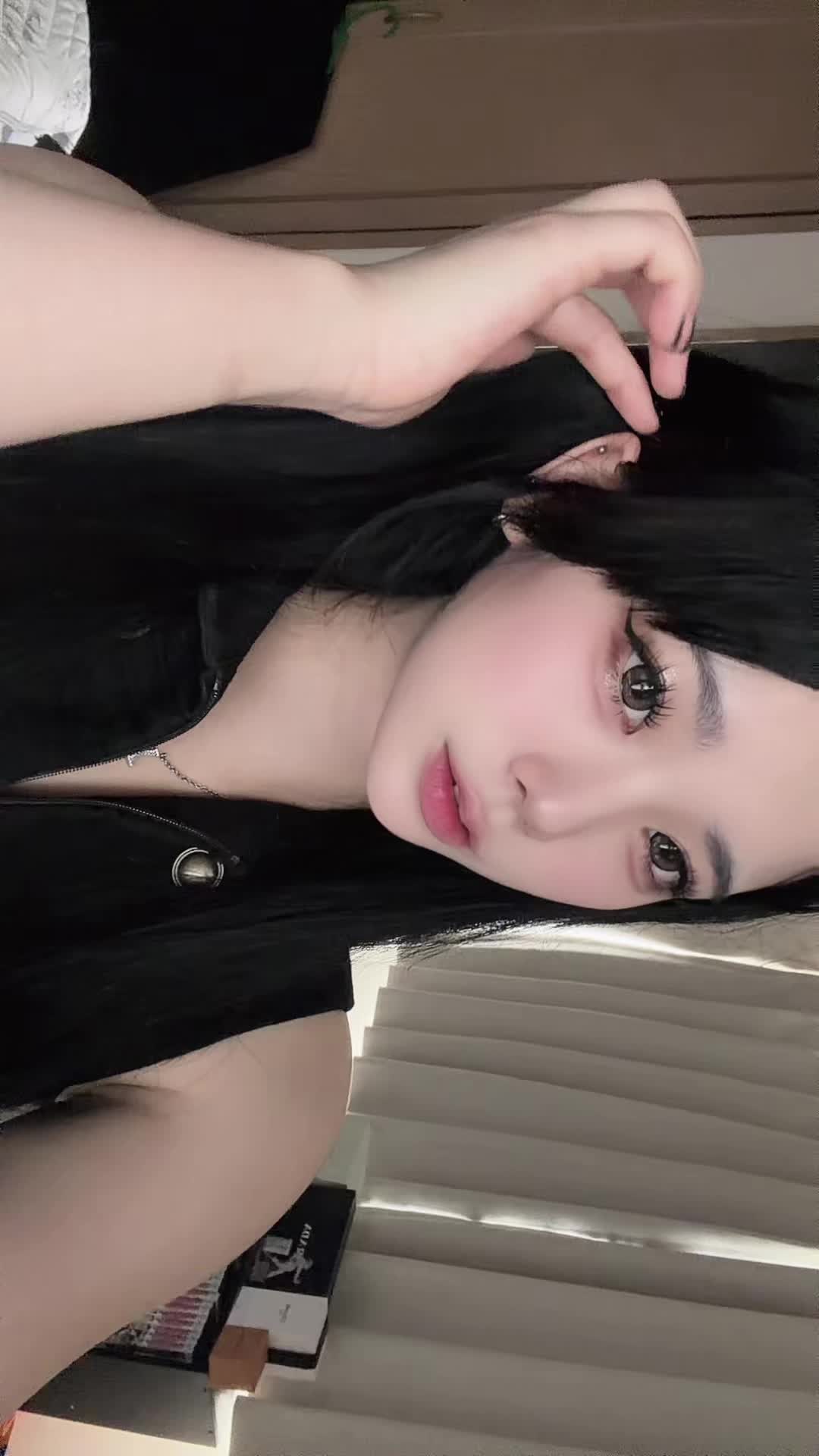 @らな
