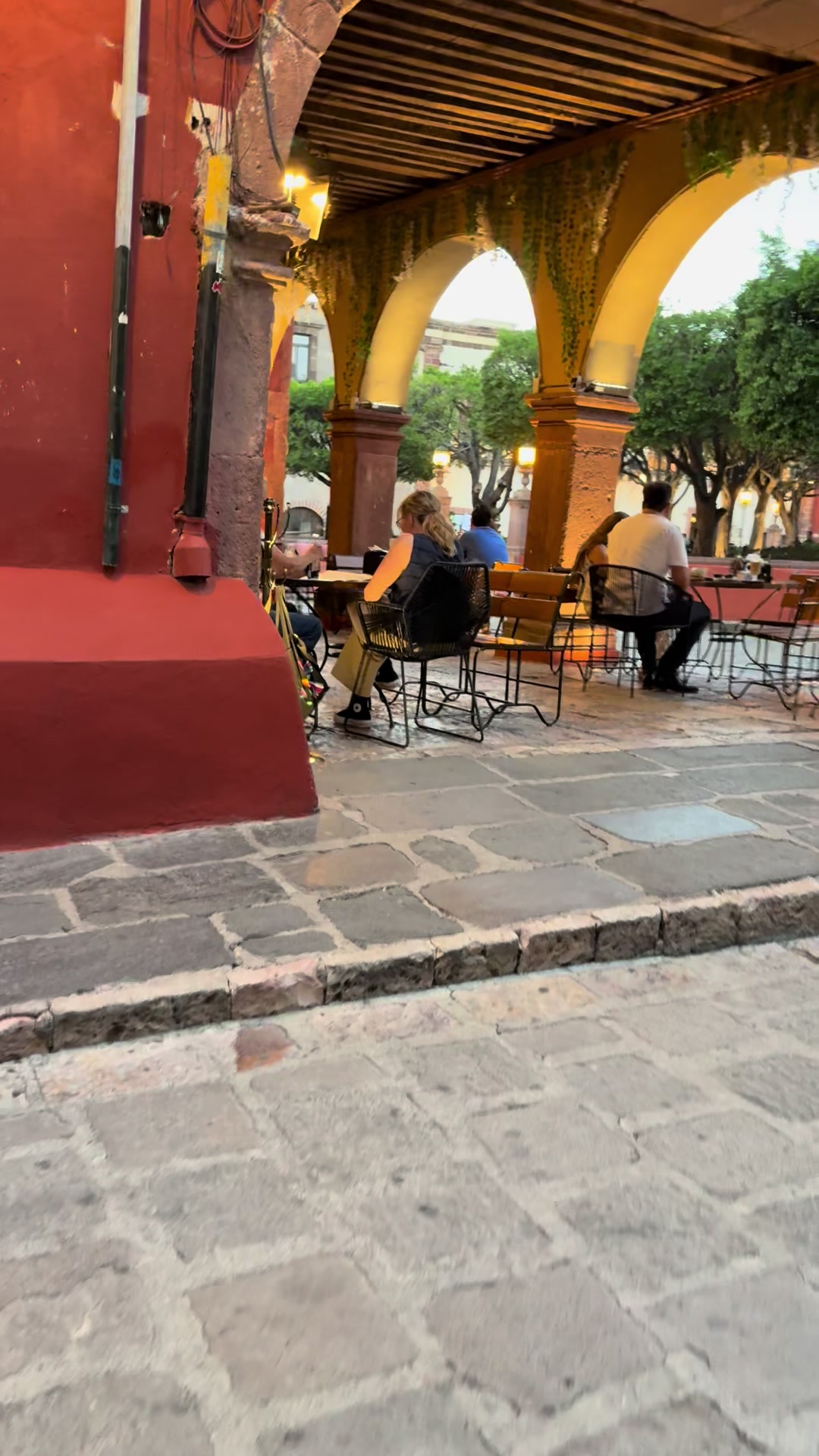 @Música y más