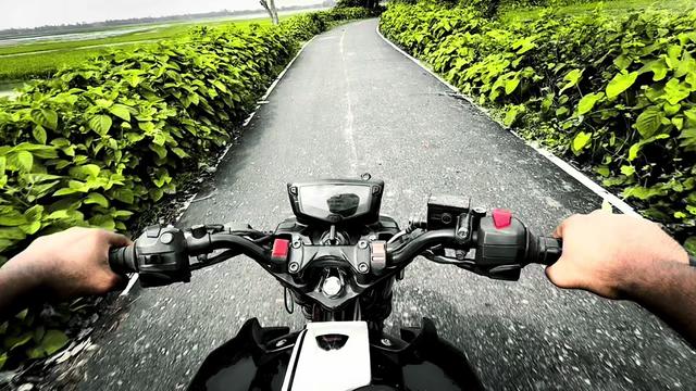 @4v_roy