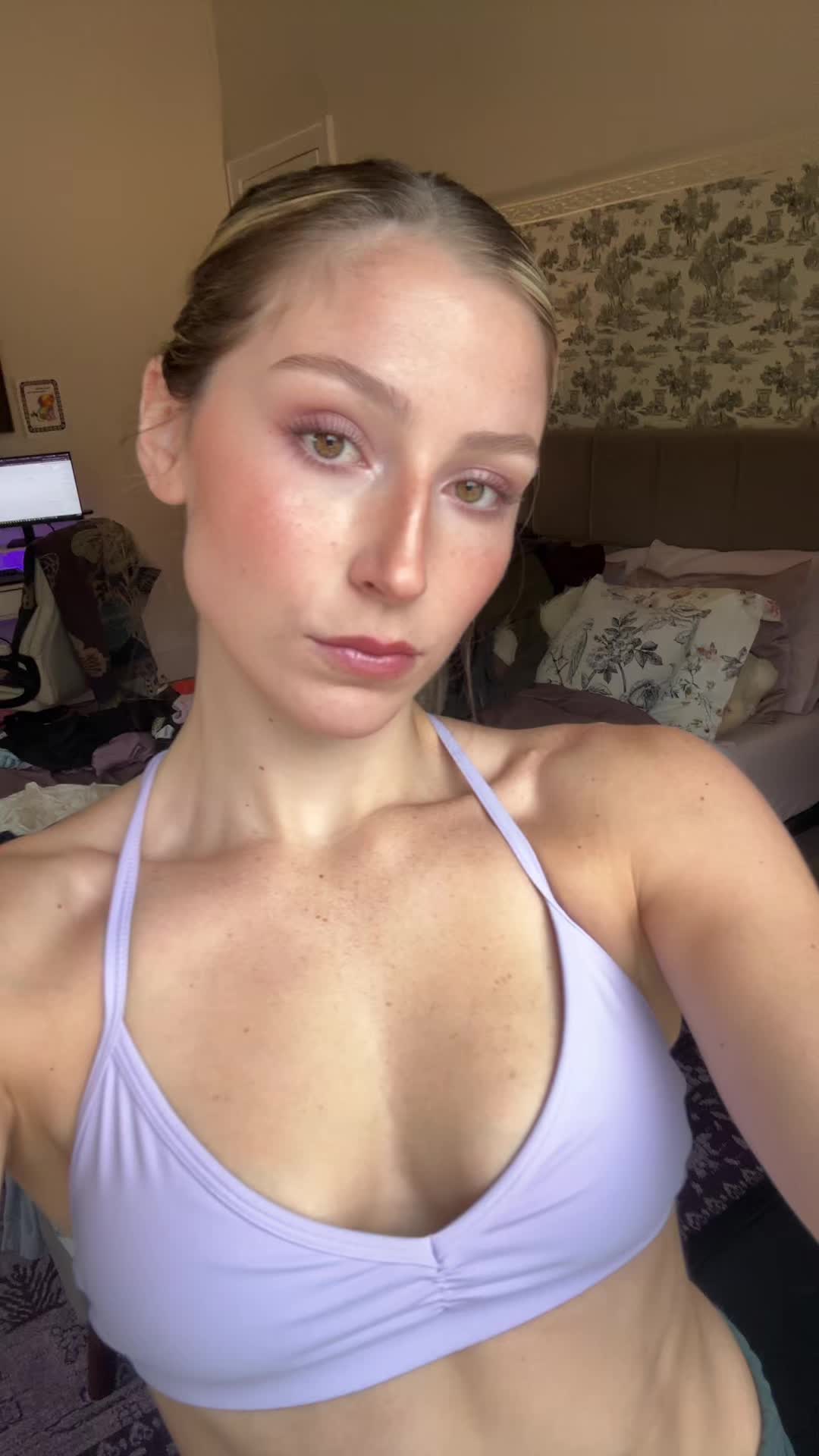 @Annikaa